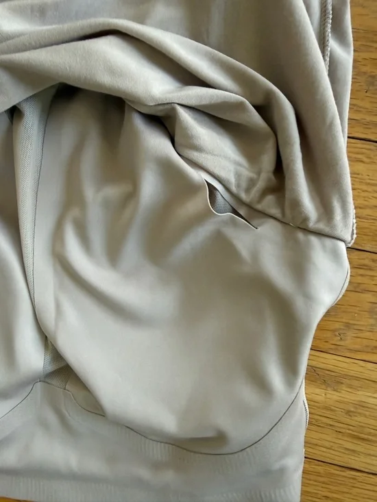 Shebird Freedom Racerback Tank ~ Built in Bra ~ Size 2 ~ Flowy ~ Stone Color - Picture 8 of 9